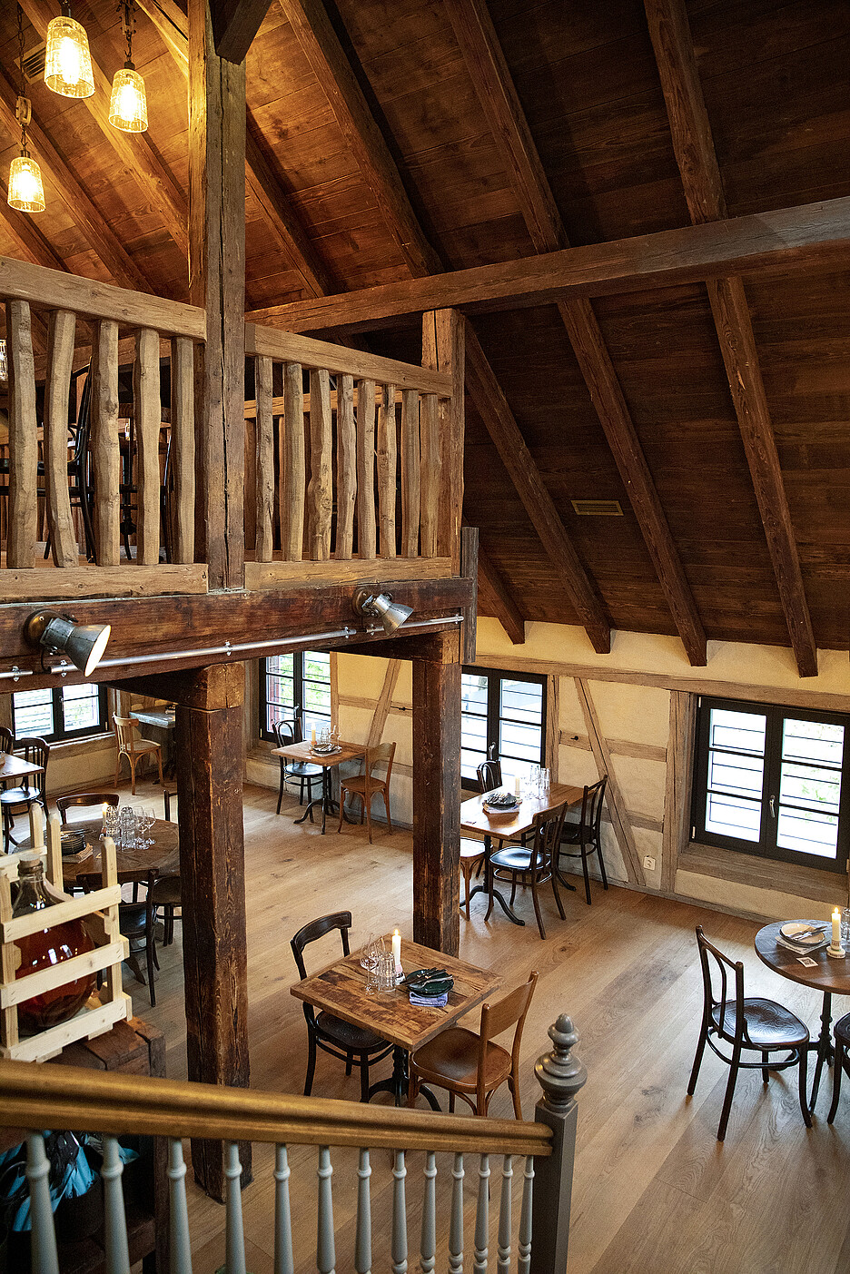 Die Hafenbeiz Kilchberg steht für gemütliche Stunden und ehrliche Küche mit regionalen Zutaten – vom Fisch aus dem Zürichsee bis zum Käse aus den Alpen. Hier wird mit Leidenschaft gekocht und mit viel Charme serviert.