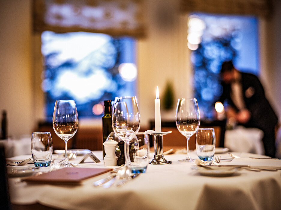 Im Hotel Prätschli beginnt der Genuss mit einem reichhaltigen Frühstück, setzt sich im Tagesrestaurant Terrasse fort und findet seinen Höhepunkt in den Restaurants Locanda, Prätschli-Stall oder im Serenata by Hönggerhof.