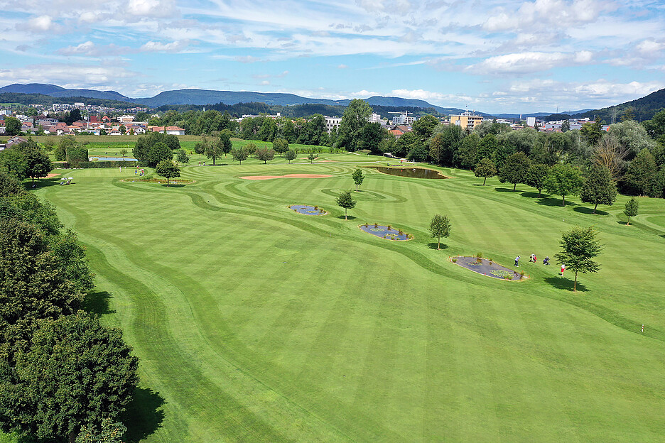 Der Golfclub Entfelden bietet die einzige 18-Loch-Anlage im Kanton Aargau.