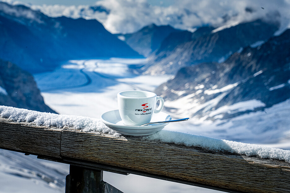 Für beste Kaffeequalität – auch auf 3454 m. ü. M. – wird die Brühtemperatur jeder Kaffeemaschine individuell eingestellt.