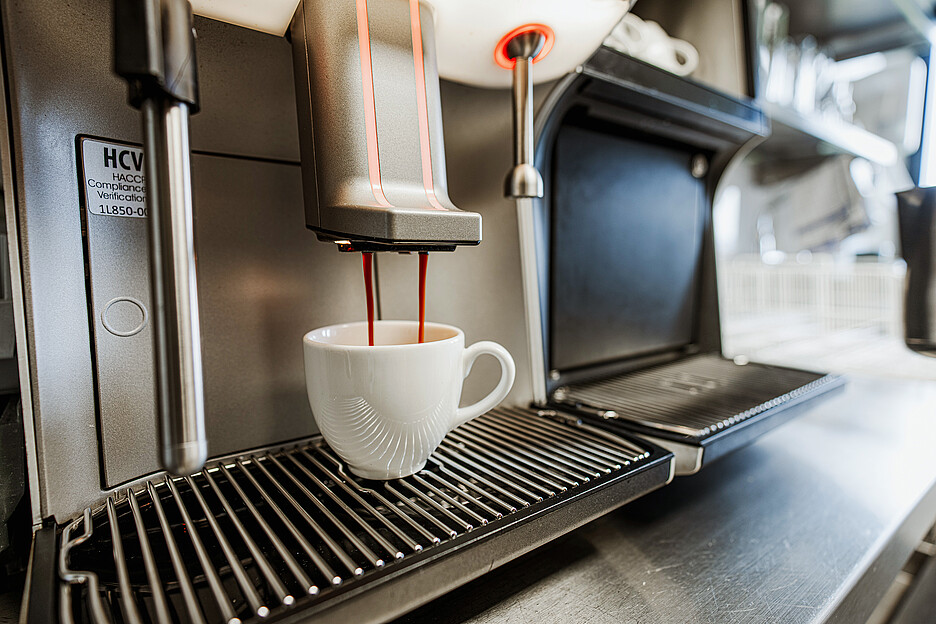 Bis zu 250 Tassen Kaffee pro Stunde sind für die Melitta Cafina XT-8 kein Problem.