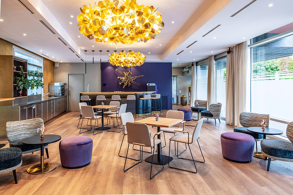 Die ursprüngliche Edo Bar wurde in einen modernen, unkonventionellen Event- und Seminarraum umgebaut.